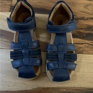 Bobux Roam Navy Blue Leather Closed-Toe Fisherman Sandals